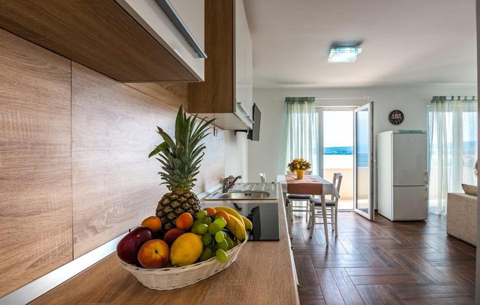 Apartments Dora Vantacici Dış mekan fotoğraf