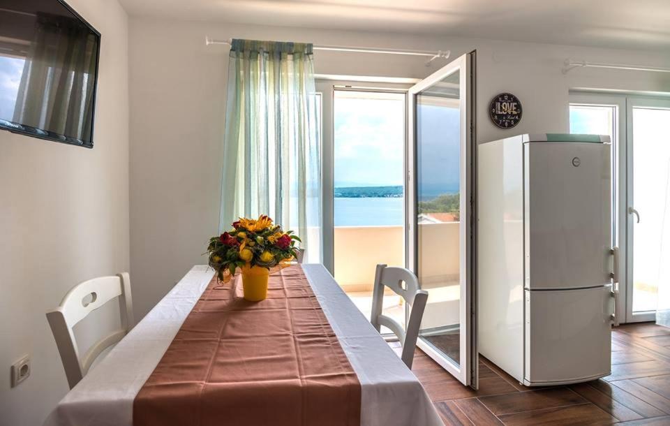 Apartments Dora Vantacici Dış mekan fotoğraf