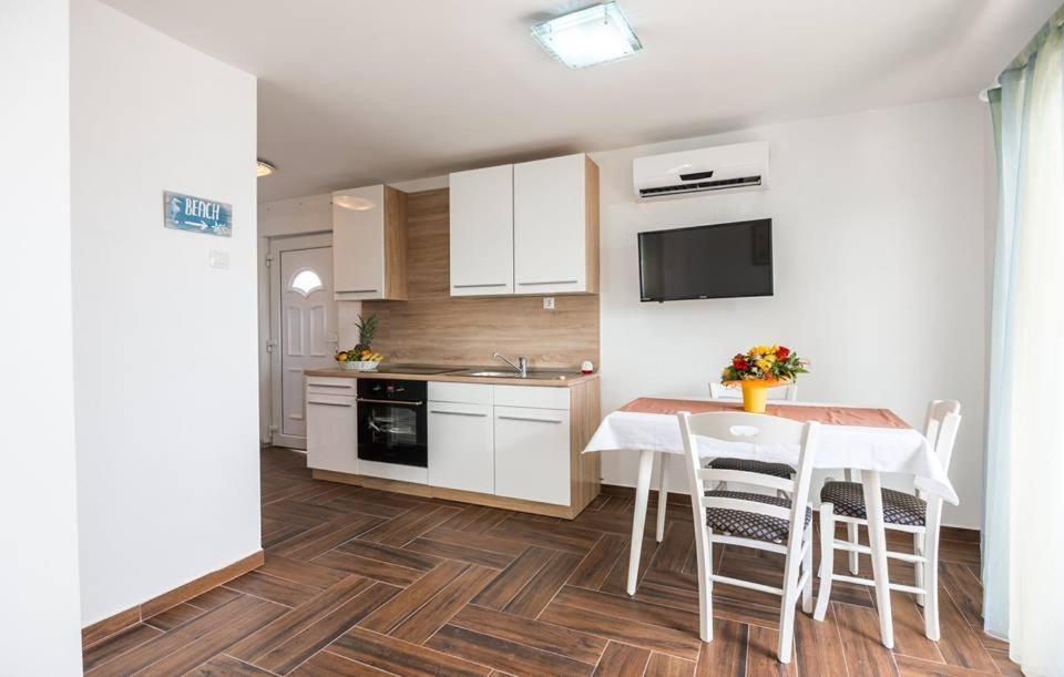 Apartments Dora Vantacici Dış mekan fotoğraf