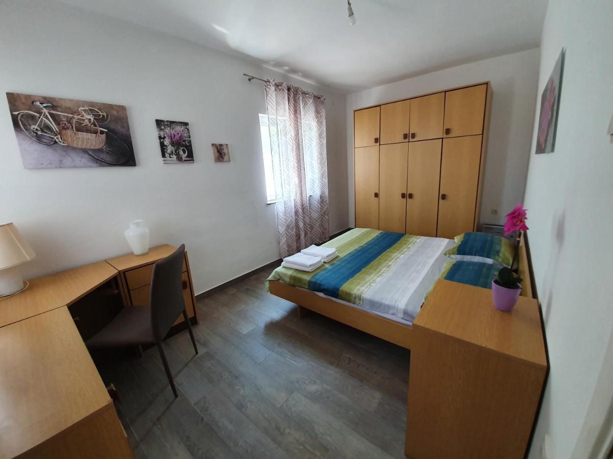 Apartments Dora Vantacici Dış mekan fotoğraf