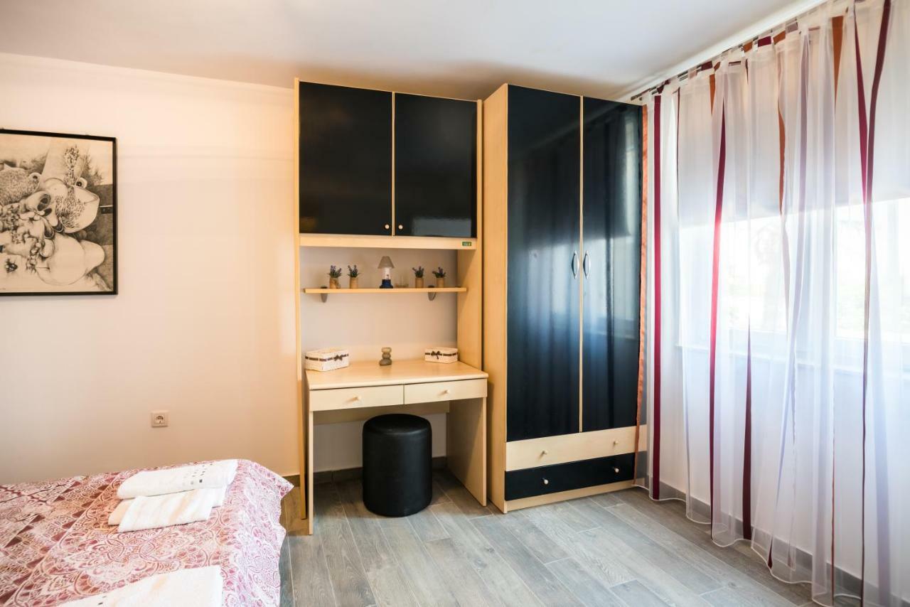 Apartments Dora Vantacici Dış mekan fotoğraf