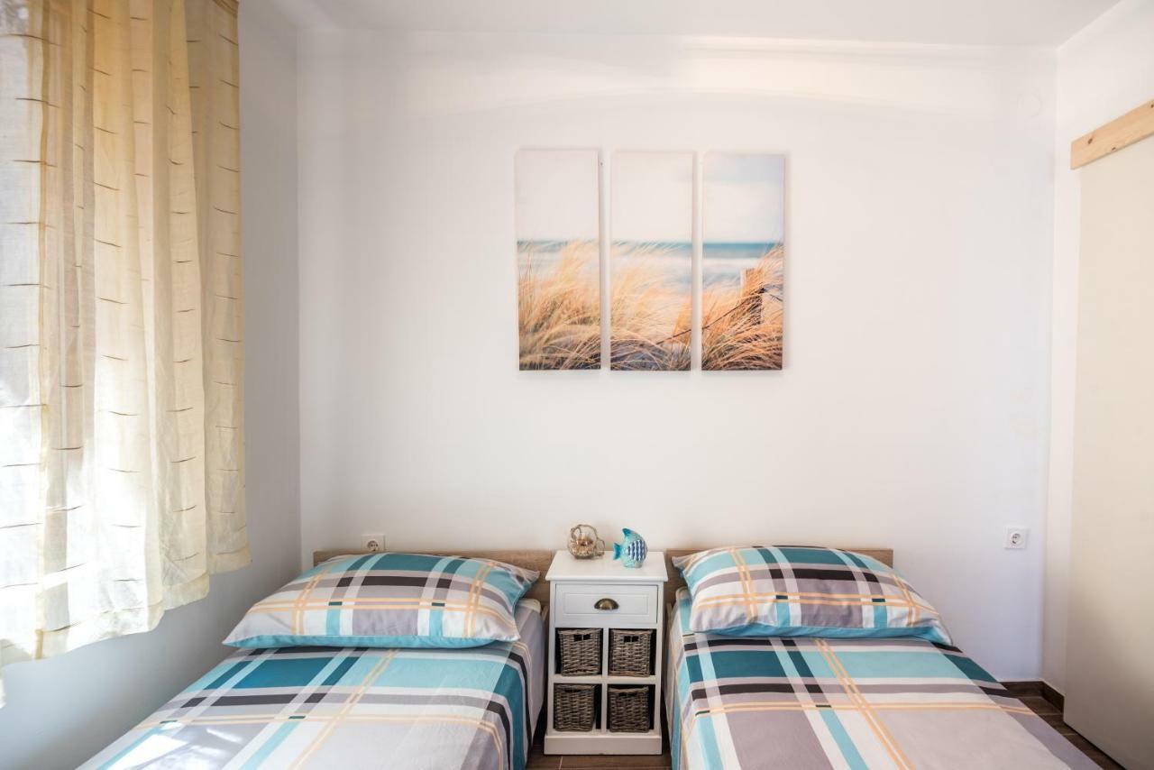 Apartments Dora Vantacici Dış mekan fotoğraf